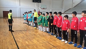 Dinar'da Futsal Müsabakalarına başladı