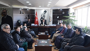 Muhtar Yörük ve Mahalle Sakinleri Başkan Sarı'yı Ziyaret Etti