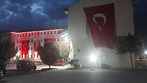 Tören Alanı Bayraklarla Donatıldı