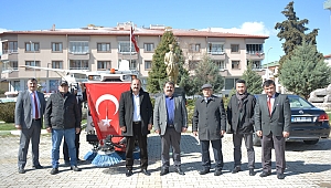 Belediyemize yeni yol süpürme aracı hayırlı olsun