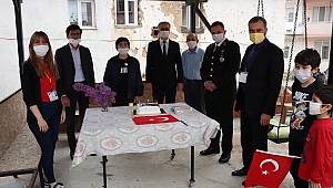 Dazkırı'da 23 Nisan 'da Doğan Öğrenciye Süpriz Doğum Günü