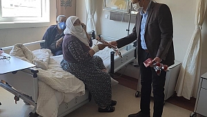 Dinar devlet hastanesinde Anneler Günü kutlandı 