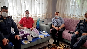 Siirt'de Yaralanan Asker Evinde Ziyaret Edildi