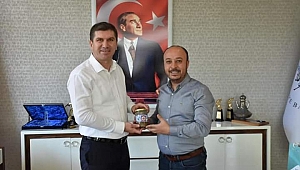 Başkan İsmail Taylan Burdur Belediye Başkanını Ziyaret Etti