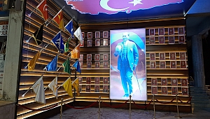 Cumhuriyet Meydanımıza yakışır Şehitler Köşesi