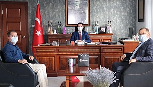 Başkan Vedat Özdemir‘den Kaymakam Sakarya’ya ziyaret