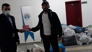 Minik Ellerden Deprem Bölgesine Yardım