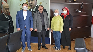 Dinarlı Hayvan severlerden Başkan Sarı’ya Ziyaret