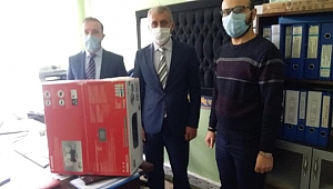 Neden Dinar Değil; Dinarlı Hemşerimiz Koşar'dan Kayseri Sarız'da Okula Eğitim Yardımı