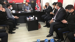 Vekiller, CHP Dinar İlçe Başkanlığını ziyaret etti