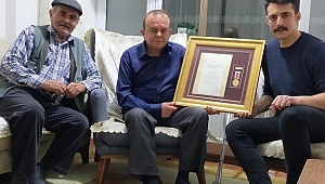 Başkan Hasan Ceylan Gazimiz Hasan Bal’ı ziyaret etti