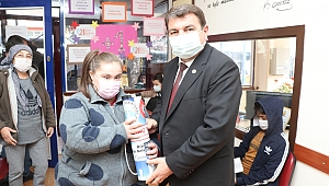 Başkan Sarı’dan Down Sendromu Farkındalık Gününde anlamlı ziyaret