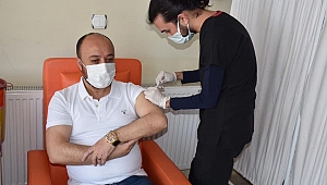 BELEDİYE BAŞKANIMIZ COVİD-19 AŞISININ 2. DOZUNU YAPTIRDI