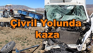 Dinar'da Traktör ve Kamyonet Çarpıştı