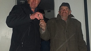 Kınık Köyünde Evsiz Vatandaşa Ev Verildi