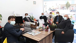 Muhtar Suat Gölcük'e Belediye Başkanımız Nihat Sarı Hayırlı Olsun Ziyaretinde Bulundu