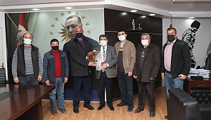 Muhtarlardan Başkan Sarı'ya Teşekkür Ziyareti