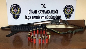 Dinar'da Durdurulan Araçta Tüfek Bulundu