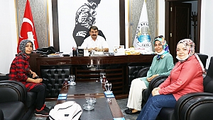 Erkmen Kadın Kültür Evinden Başkan Sarı’ya ziyaret