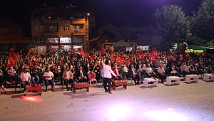 İnci Mercan Dinar'da 30 Ağustos Zafer Etkinliklerinde Sahne Aldı