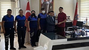 Zabıta Ekipleri Emniyet Müdürü Nihat Pulat’a Plaket Verdi