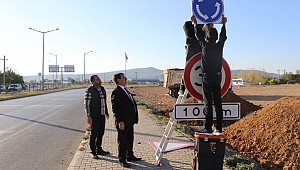 Belediyemizden IYAŞ Kavşağına Işıklı Uyarı levhası