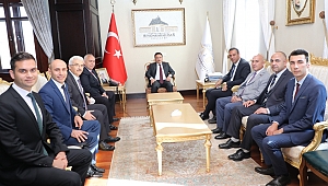 Dinarlı Hemşerimiz Başkan Güneş Vali Gökmen Çiçek'i Makamında Ziyaret Etti