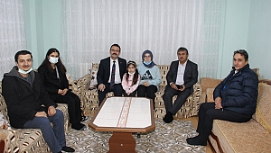 Kaymakam ve Müdür Öğrencileri Evinde Ziyaret Etti