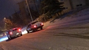 Dinar'da ilk kar yağdı, TOKİ de ulaşıma kar engelli
