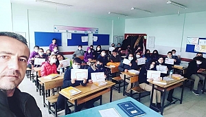 Dinar’da Öğrencilerin karne sevinci