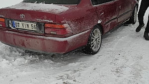 Dinar'ın Pınarlı köyünde maddi hasarlı kaza