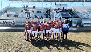 Dinar Belediye Sporumuzun 18 yaş takımı ligin lider takımı ile berabere kaldı
