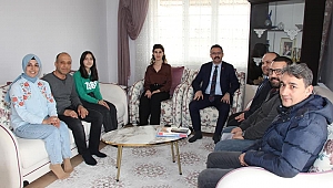 Kaymakamımızdan Öğrencinin Evine Veli Ziyareti