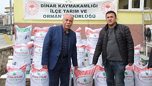 AK Parti Dinar İlçe Başkanı Er, CHP'li Çiftçi Özdemir'e Hibe Tohumu Verdi