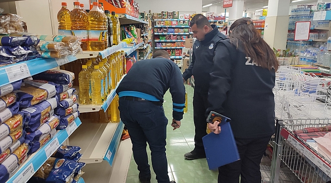 Belediyemiz Zabıta ekiplerinden yağ stoku denetimi