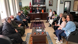 DAZKIRI KADIN KÜLTÜR EVİ ve KADIN KOOPERATİFİNDEN KAYMAKAM KAPANKAYA’YA ZİYARET