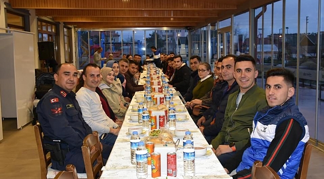 Başkanımız İftarda Mehmetçikleri Ağırladı