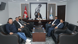 Dombayovası Muhtarları Başkan Nihat Sarı'yı ziyaret etti