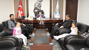 Rehabilitasyon Merkezi Müdürü ile kurumda eğitim gören öğrenciler bir takım ziyaretler gerçekleştirdi 