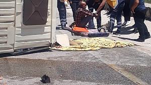 Dinar Akçaköy girişinde Tır Devrildi