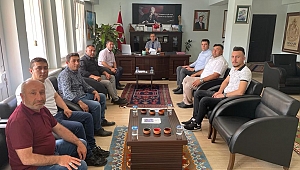 Kadılar Köyü Muhtarı Kamil Sevilmiş, Kaymakamımıza ziyarette bulundu