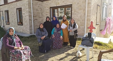 Dinar'da Ak Kadınlar Cumhurbaşkanımız İçin Destek İstiyor