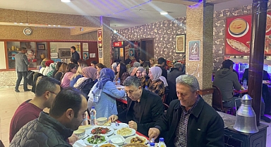 Tatarlı'da Tüm Öğretmenler İle Başkan Şuayyup Çiçek Yemek'te Buluştu
