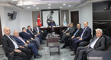 İl Milli Eğitim Müdürü Sünnetçi’den Belediye Başkanımız Nihat Sarı’ya ziyaret