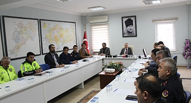 İLÇEMİZDE KIŞ TEDBİRLERİ TOPLANTISI YAPILDI