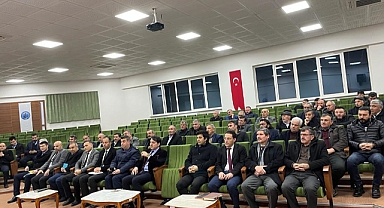Dinar Kaymakamı Kemal Duru Muhtarlar İle Toplantı Yaptı