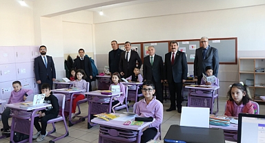ÖĞRENCİLERİMİZİN KARNE SEVİNCİNE ORTAK OLDUK