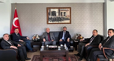 Vakıflar Bölge Müdürü Zekeriya Şentürk’ten Kaymakam Duru’ya Ziyaret
