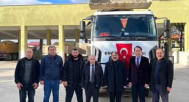 Belediyemizden Deprem bölgelerine İş makinesi ve personel desteği