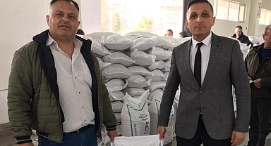 ÇİFTÇİLERİMİZE %75 HİBELİ NOHUT TOHUMU DAĞITTIK...